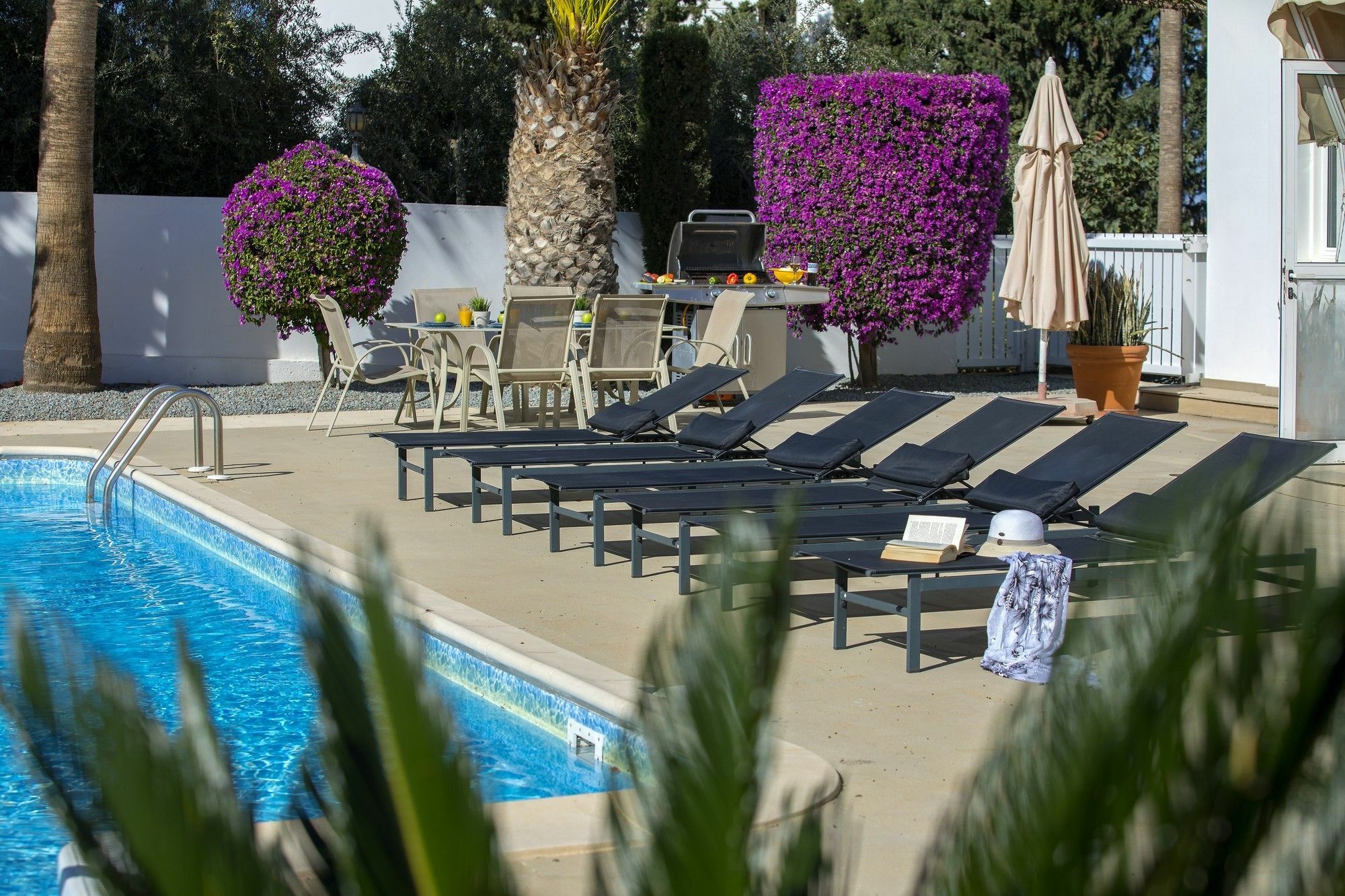 Villa Georgia Pernera ภายนอก รูปภาพ
